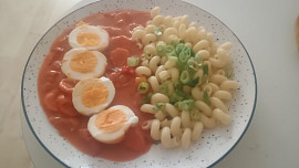 Paprikový perkelt s vařenými vejci