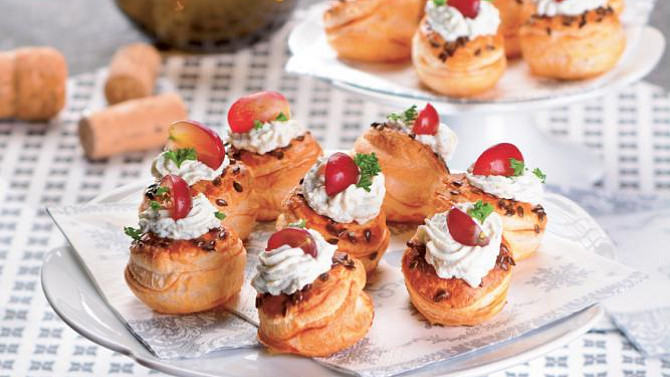 Paštičky se sýrovou náplní