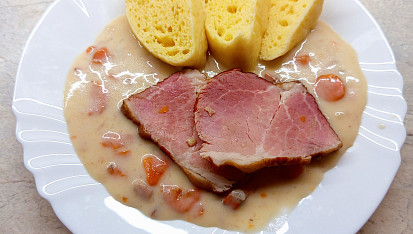 Uzené maso na smetaně se zeleninou