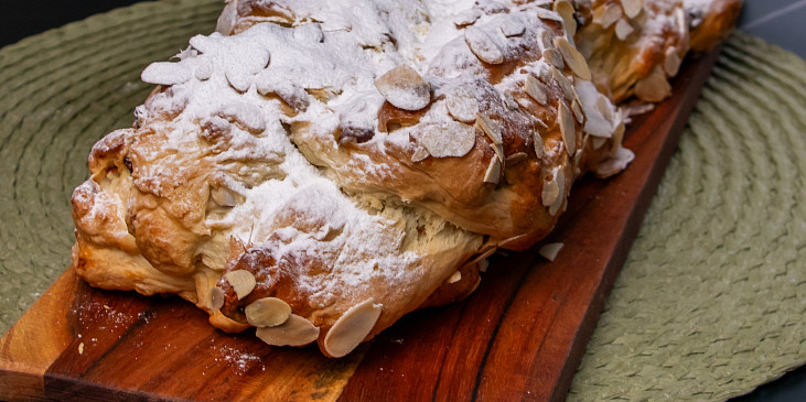 Cukrářská vánočka (mazanec)