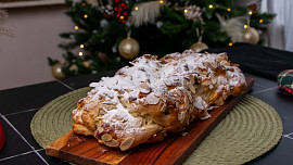 Cukrářská vánočka (mazanec)