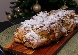 Cukrářská vánočka (mazanec)