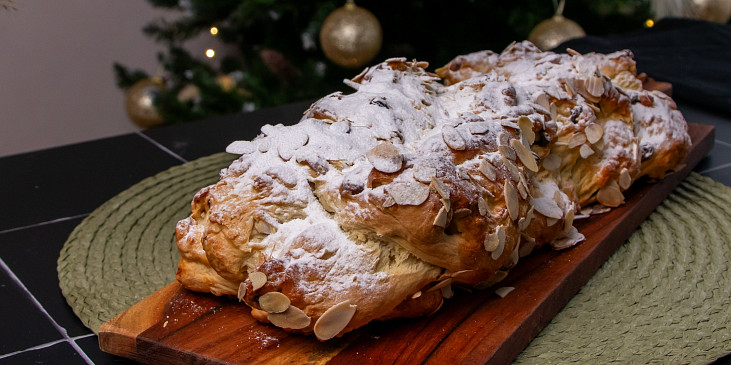 Cukrářská vánočka (mazanec)