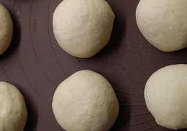 Pšenično - žitné  sádlové pečivo