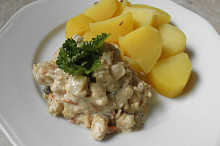 Rybí filé s rajčaty a kapary