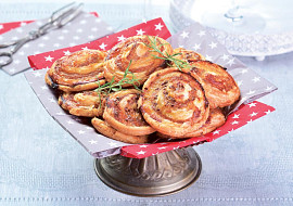 Vinná klobáska v kabátku