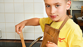 Hrachová polévka s krutony