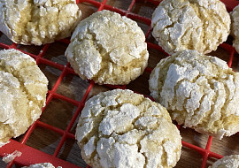 Kokosovo-pomerančové crinkles sušenky