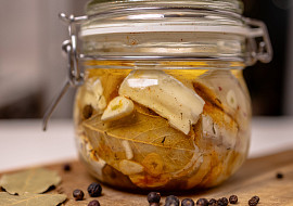 Nakládaný hermelín