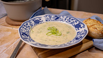 Pórková polévka s vejcem podle ČSN