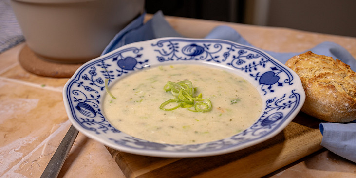 Pórková polévka s vejcem podle ČSN