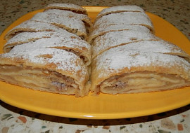 Štrúdl s jablky podle maminky