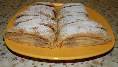 Štrúdl s jablky podle maminky