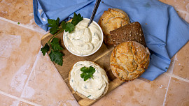 Sýrová pomazánka podle ČSN