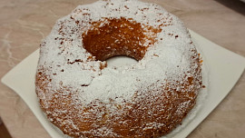 Jogurtová bábovka s pudinkem