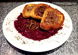 Bramborová roláda plněná mletým masem