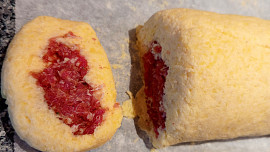 Bramborová roláda plněná mletým masem