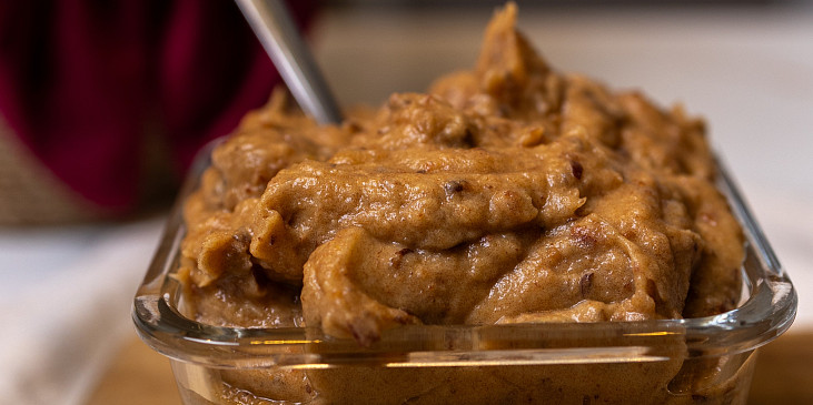 Domácí datlová pasta