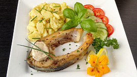 Kapr s kmínovým máslem