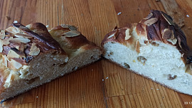 Tradiční kynutá vánočka