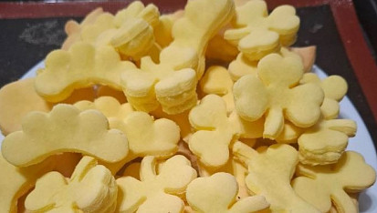 Žloutkové vykrajované (foukané)