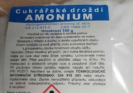 Žloutkové vykrajované (foukané)