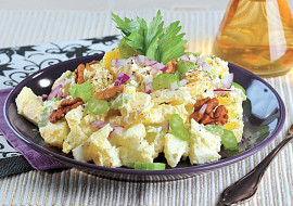 Bramborový salát s řapíkatým celerem