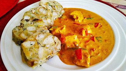 Kuřecí prsa na smetaně s paprikami