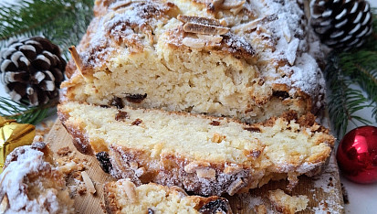 Tvarohová vánočka s rumem