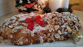 Vánočka se skořicí a hnědým cukrem podle Pavla Berkyho