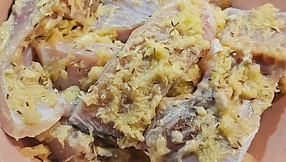 Vánoční kapr na česneku