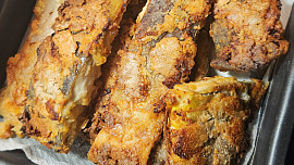 Vánoční kapr na česneku