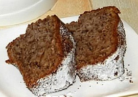 Bábovka s oříšky