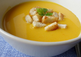 Dýňová polévka se smetanou