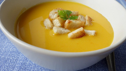 Dýňová polévka se smetanou