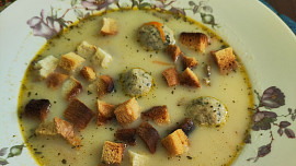 Houskové knedlíčky do rybí či zvěřinové polévky