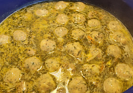 Houskové knedlíčky do rybí či zvěřinové polévky