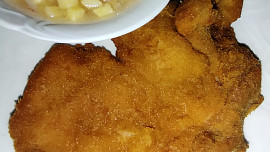 Jednoduchý bramborový salát bez majonézy