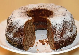 Jemná ořechová bábovka s kakaem