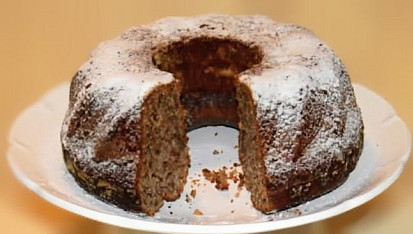 Jemná ořechová bábovka s kakaem