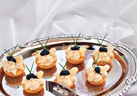 Košíčky s česnekovou pěnou