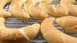 Obyčejné domácí rohlíky