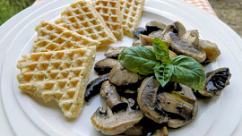 Těstovinové vafle jako příloha