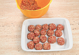 Pečené masovo-sýrové kuličky