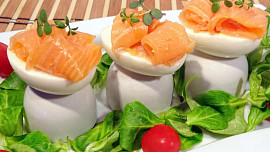 Plněná vejce s uzeným lososem