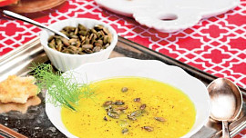 Fenyklovo-pórková polévka