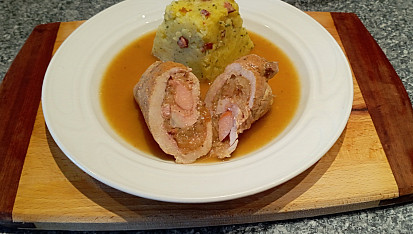 Vepřové závitky se zelím, Jako přílohu sme zvolili šťouchačky