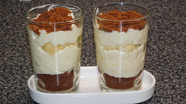 Krtkův pohár s tvarohovo-pudinkovým krémem