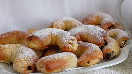 Kynuté rohlíčky s makovou náplní