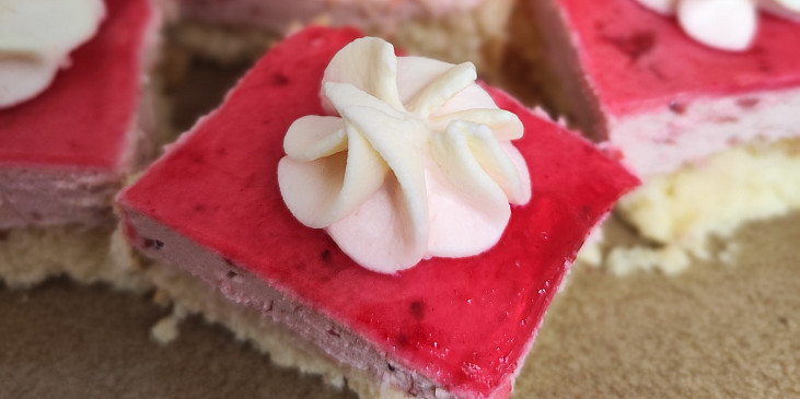 Lenčiny jahodové řezy